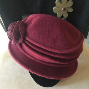 PRE-LOVED BOILED WOOL BURGUNDY CLOCHE STYLE HAT